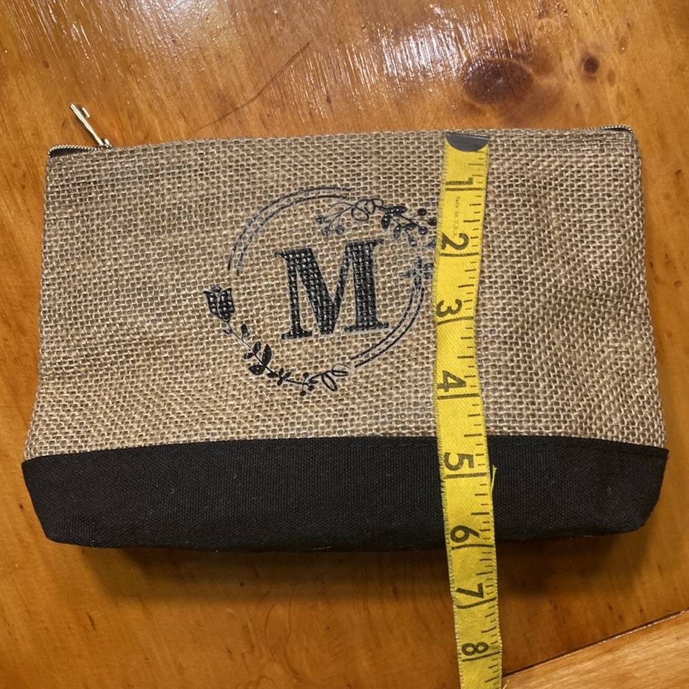 ‘M’ Initial Burlap Tote Bag & Matching Makeup Bag - Picture 8 of 10